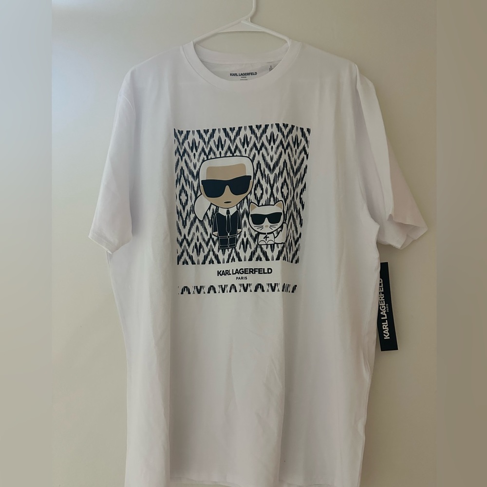 Karl lagerfeld T-shirt new with tags size xl